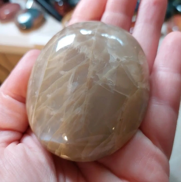 Peach Moonstone Palm Stones - Picture 8 of 8